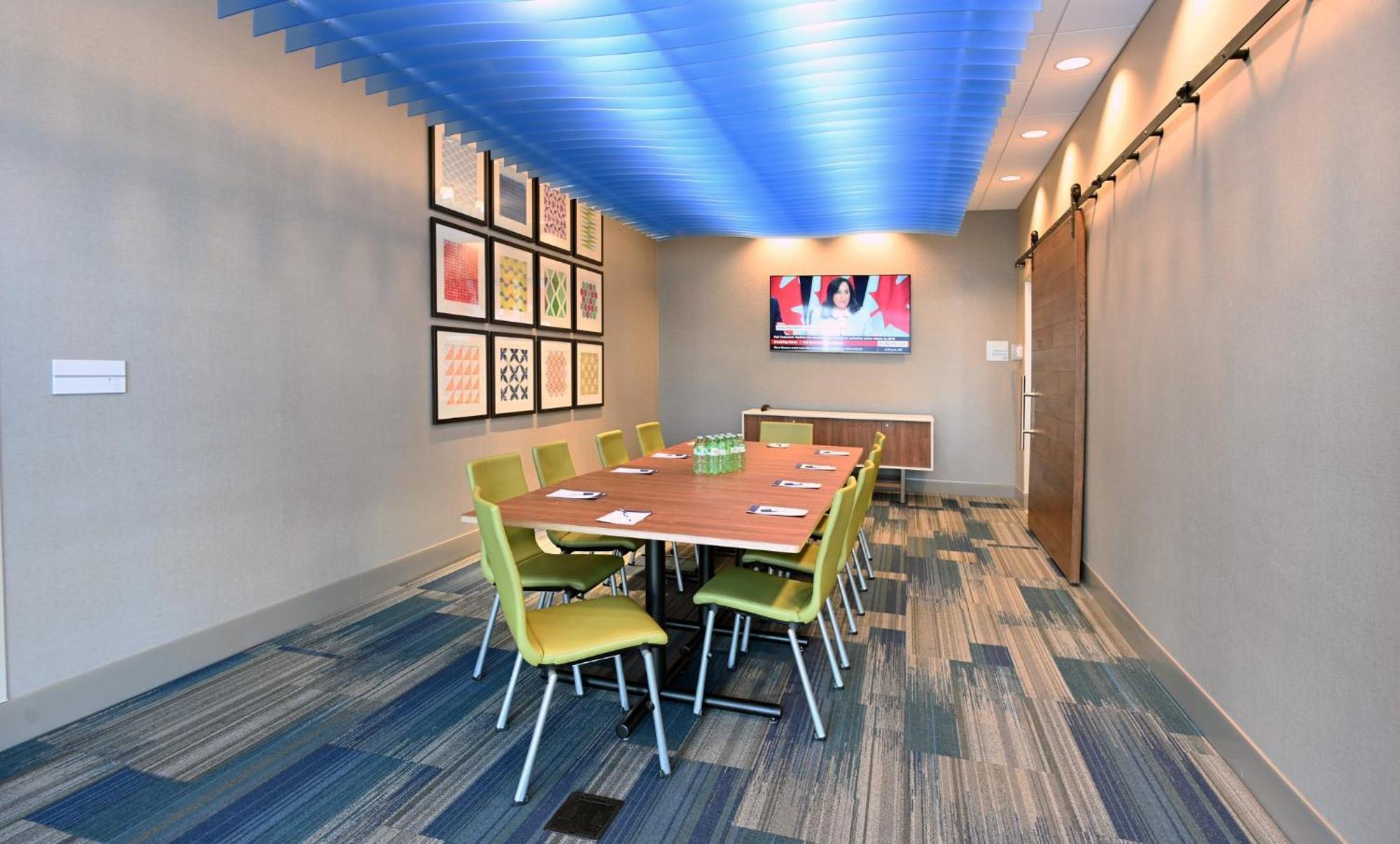 Holiday Inn Express & Suites - Aurora By Ihg Dış mekan fotoğraf