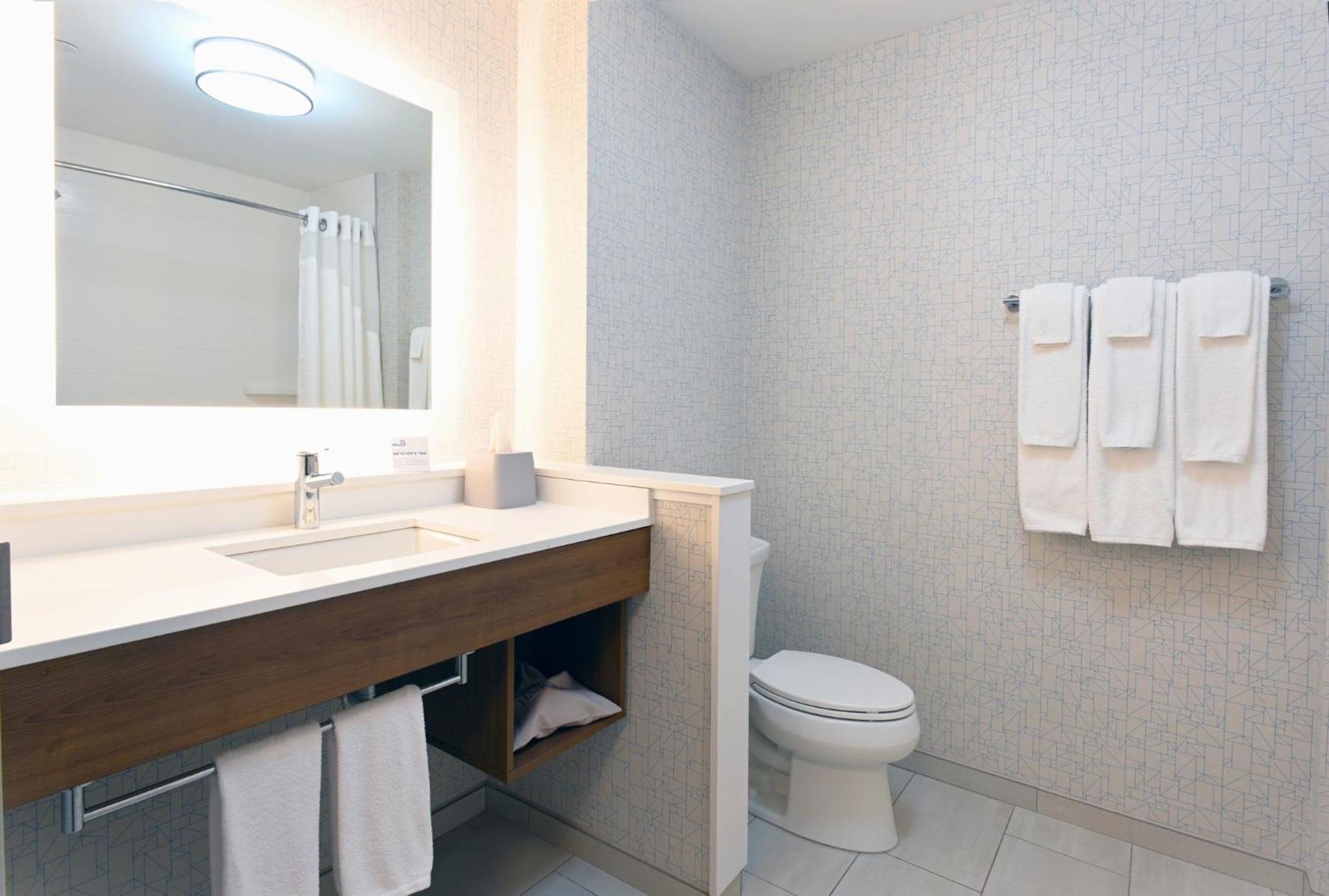 Holiday Inn Express & Suites - Aurora By Ihg Dış mekan fotoğraf